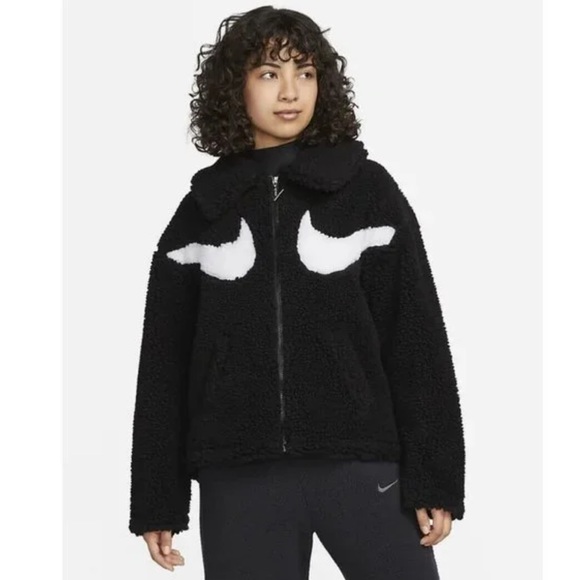 New Nike Oversized Sport Jacket - Picture 2 of 8